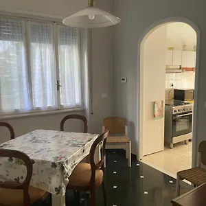 Casa Di Aldo: Casa Nel Centro Di Nervi. , Genova Italia